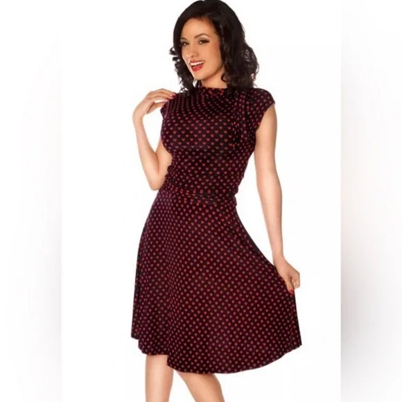 Retrolicious Bombshell Navy with red hearts print dress Bow - Med - EUC - Picture 2 of 14